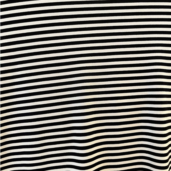 Jennie & Marlis Black and White Cap Sleeve Blouse - Picture 3 of 4